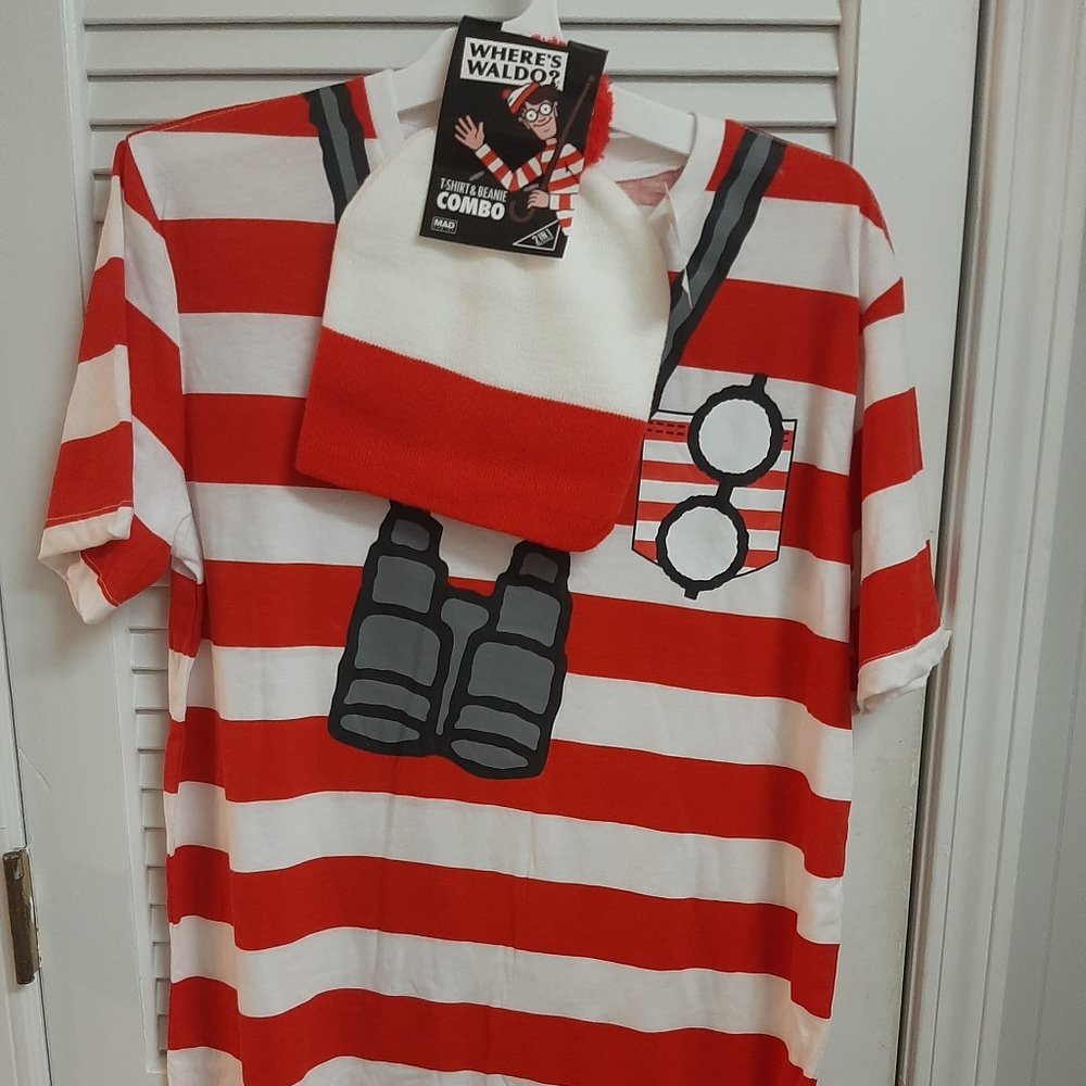 Where's Waldo Shirt And Beanie Hat Set Size Large